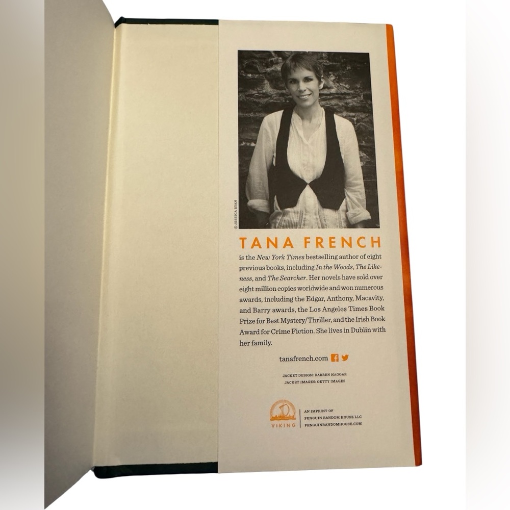 TANA FRENCH The Hunter - Picture 4 of 4